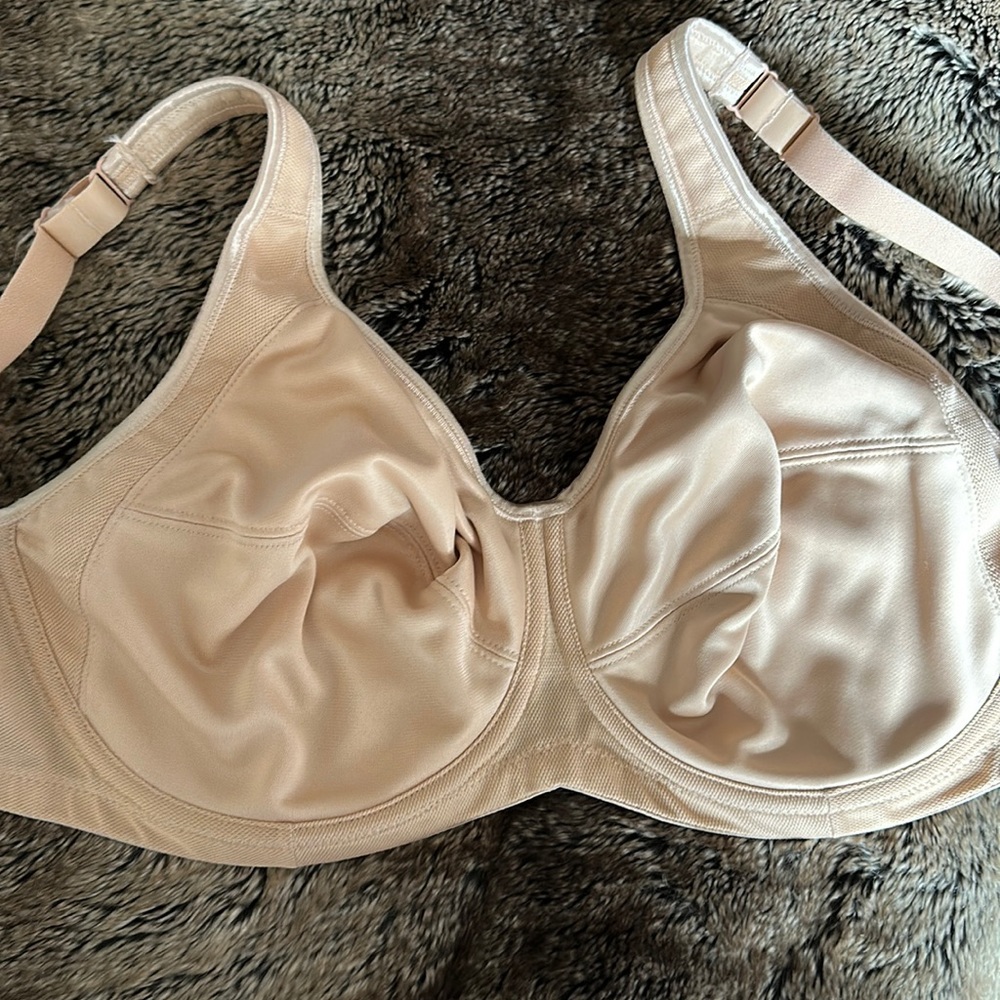 Beige Used Condition Underwire Freya Sports Bra